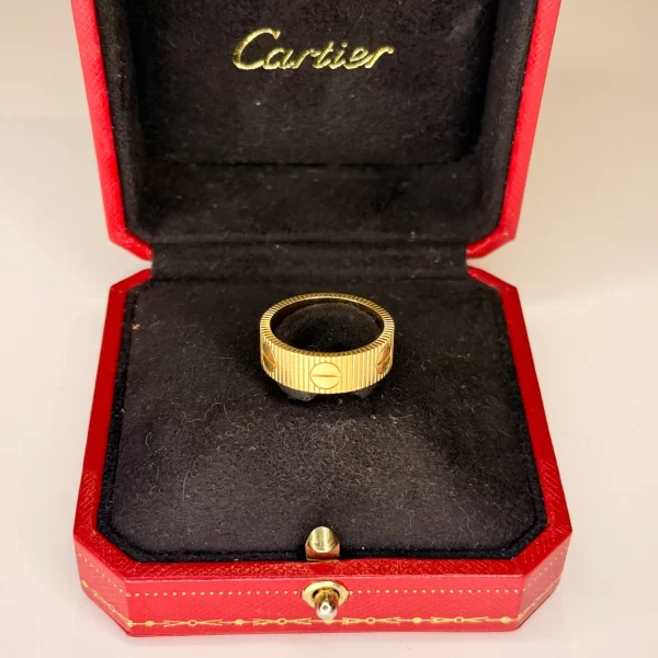 Anillo Cartier en oro amarillo 18KT – Colección Santos